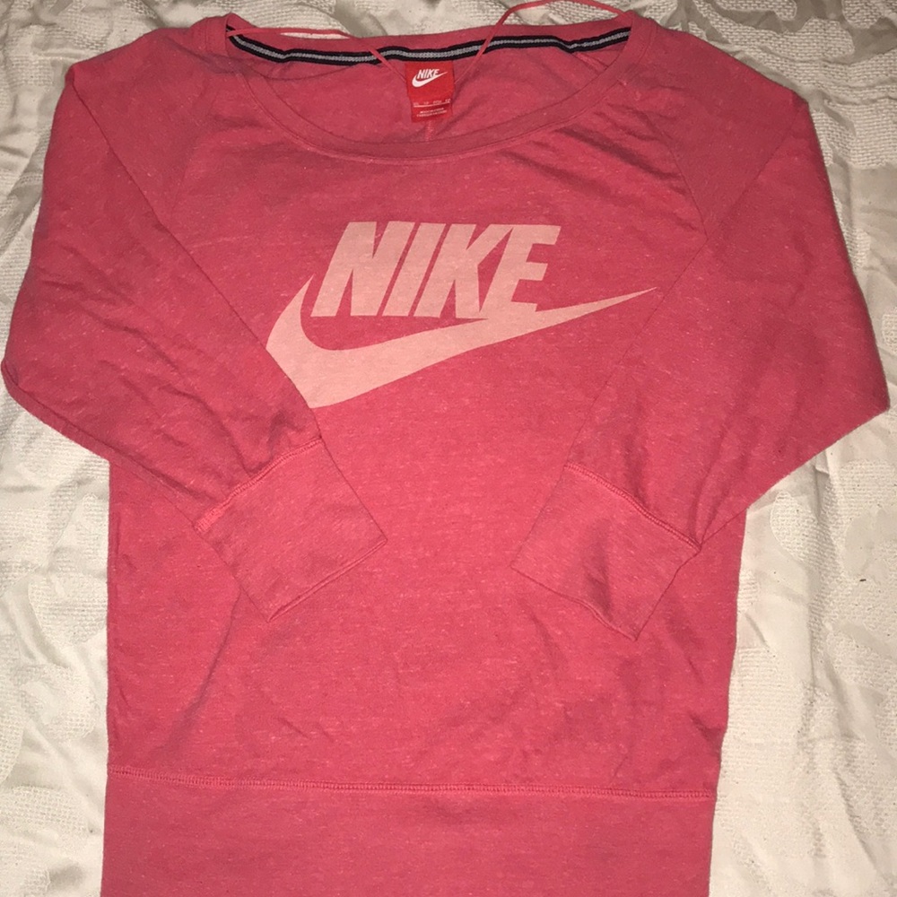 Nike 3/4 top